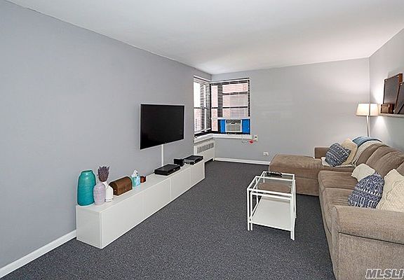 4th image of 32-23 88th St #D201-e