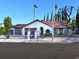 6300 Royer Ave, Woodland Hills, CA 91367
