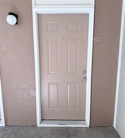 1 bed, 1.0 bath, 587 sqft, $995 — Photo 3