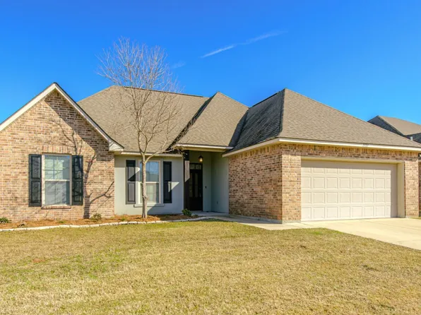 1121 Eli Conner Dr, Bossier City, LA 71112