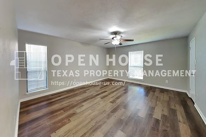 4644 Ringgold Ln — Photo 7