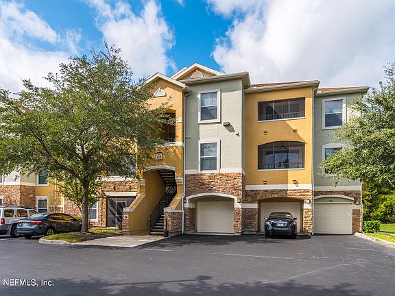 2nd image of 8539 W Gate Pkwy Unit 425