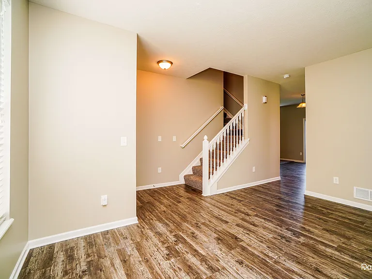 540 Weaver Ridge Dr — Photo 6