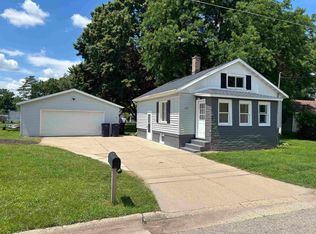 332 S Pine St, Janesville, WI 53548