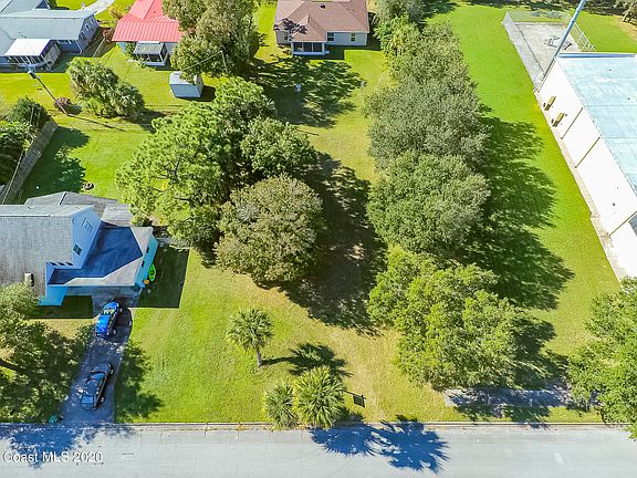 2nd image of 2104 Dunbar Ave