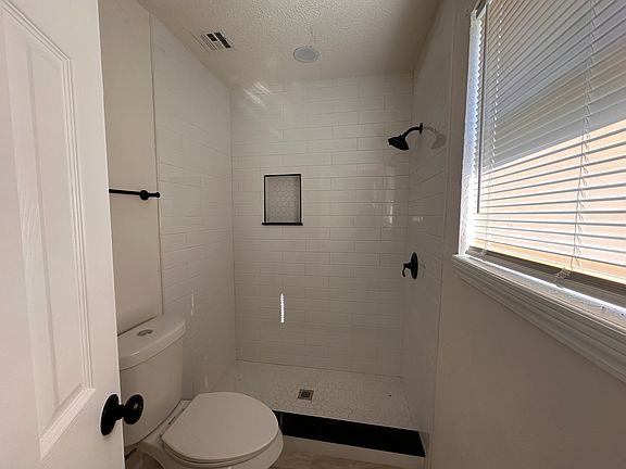 5th image of 510 NW 60th St