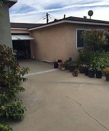 3rd image of 1226 W 168th St #B