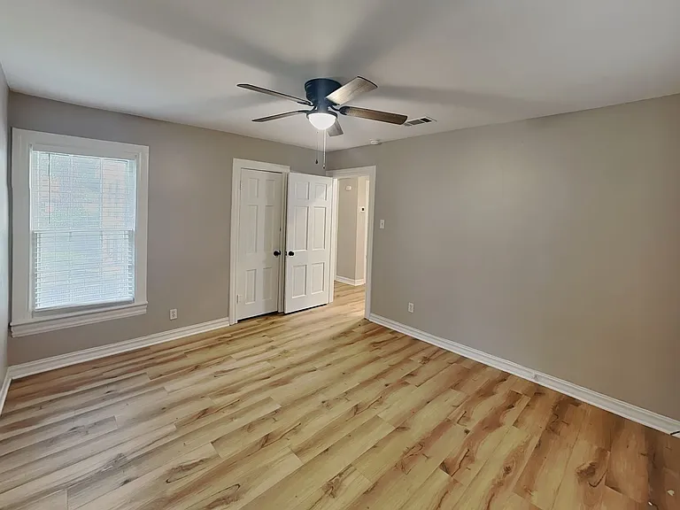 3113 Clary Ave — Photo 8