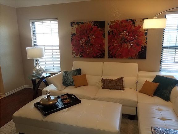 2nd image of 6400 Woods Edge Dr