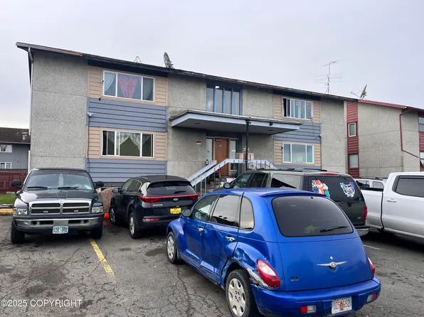 4330 San Roberto Ave, Anchorage, AK 99508