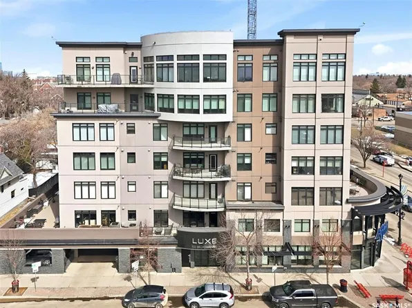 922 Broadway Ave #702, Saskatoon, SK S7N 1B7
