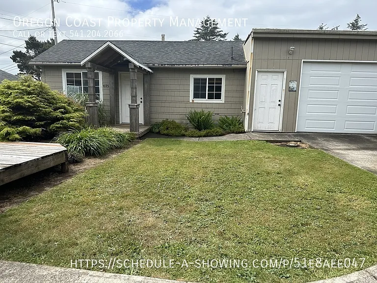425 NW Siletz Ave — Photo 1