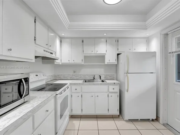 3300 NE 10th Ter APT 56, Pompano Beach, FL 33064
