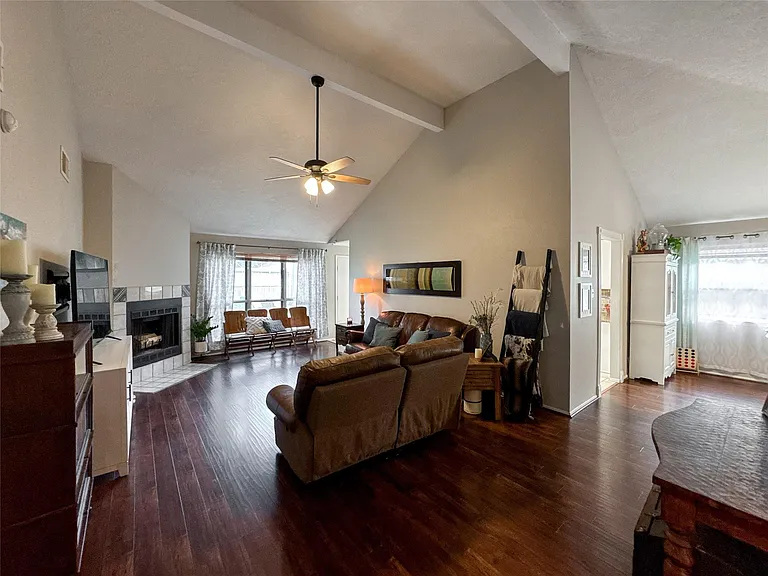 2909 Laurelridge Dr — Photo 7