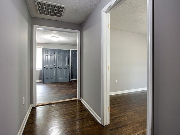 4th image of 4007 Plymouth Ave