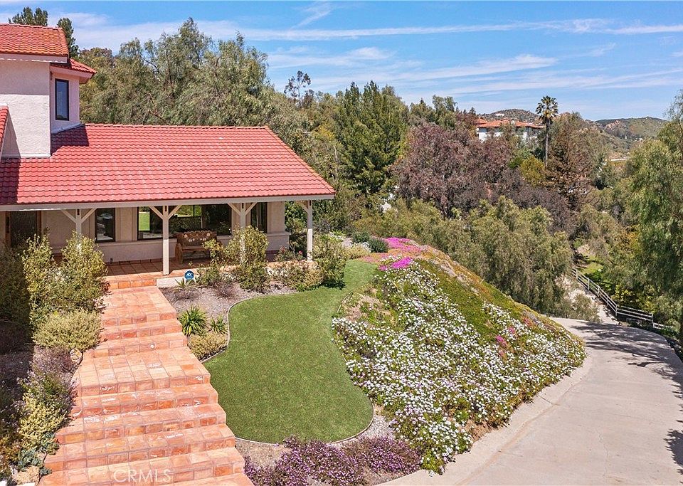 1st image of 5 Zanja Ln
