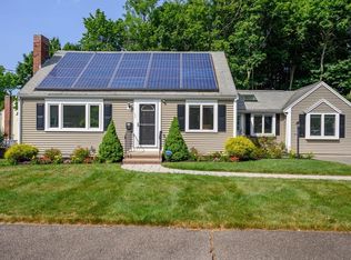 65 Saint Anne Rd, Weymouth, MA 02189