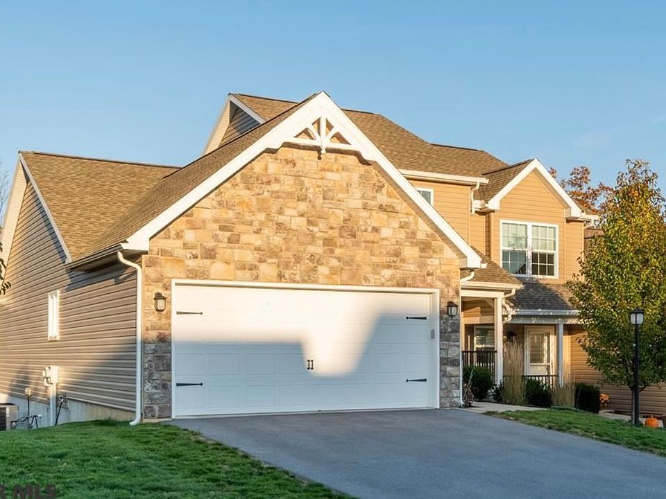 1st image of 213 Jonathan Ln