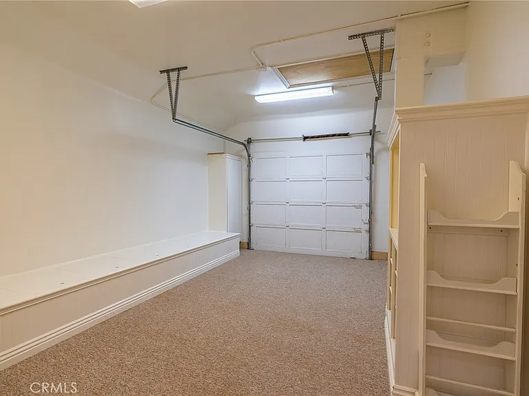 18 Hillrise — Photo 31
