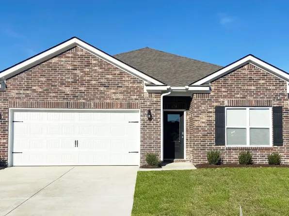 82 Pine St, Byhalia, MS 38611