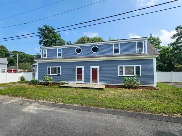 44 Washburn St, Sagamore Beach, MA 02562