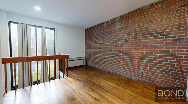 Rented by Bond New York | media 18