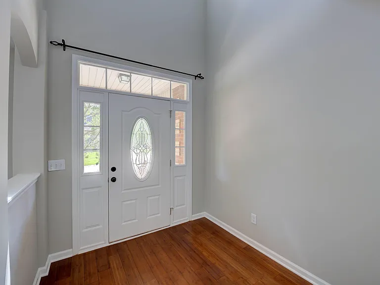 129 Herrick Ct — Photo 5