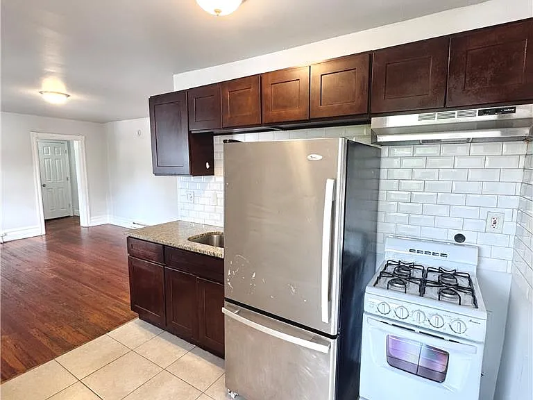 919 W Liberty St #3 — Photo 2