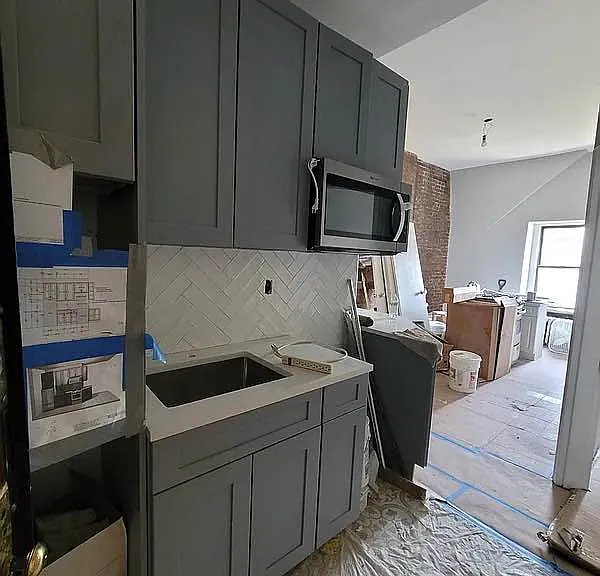 122 W 81st St #9 — Photo 3
