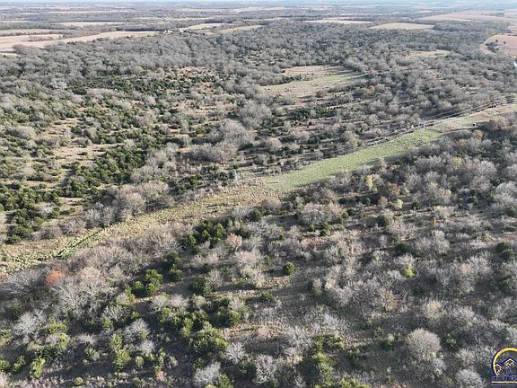 5th image of 11108 S Berryton Rd