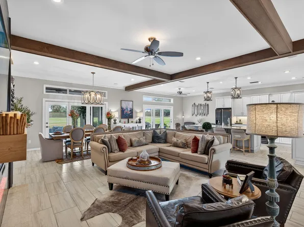 379 Golfview Dr, Miramar Beach, FL 32550