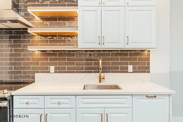 Rented by Nooklyn NYC LLC | media 23