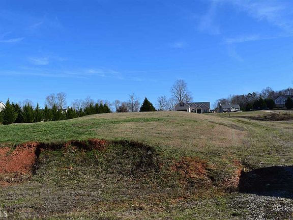 2nd image of 289 Cedar Creek Dr