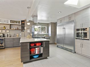 8225 Avenida La Prestina NE, Albuquerque, NM 87109