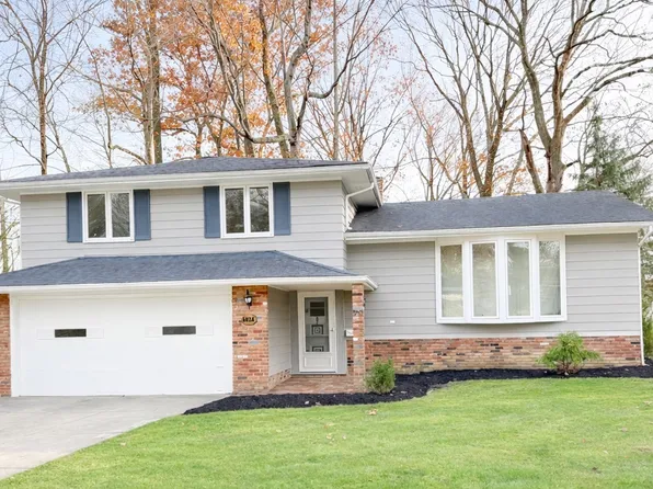 5024 Dorset Dr, Brooklyn Heights, OH 44131