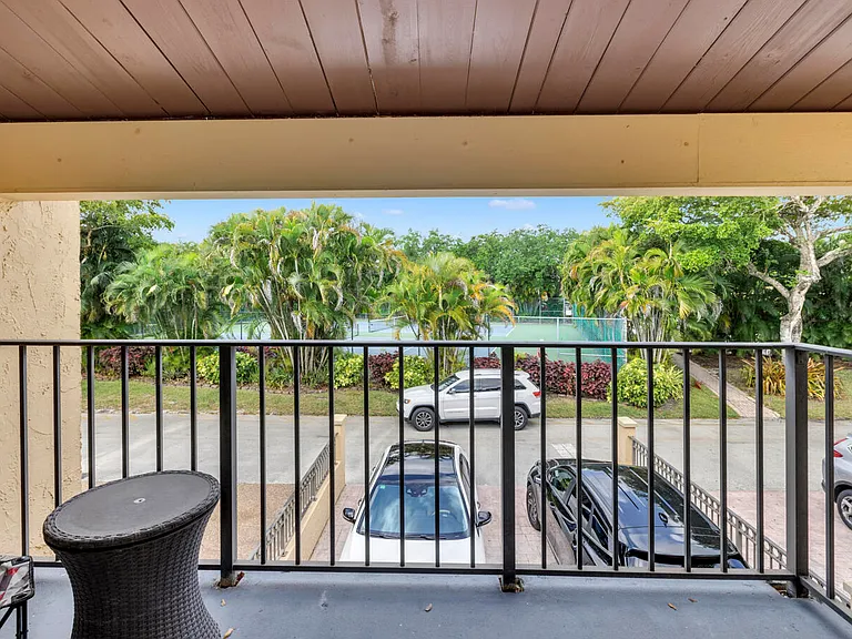 720 E Coco Plum Cir #5 — Photo 29