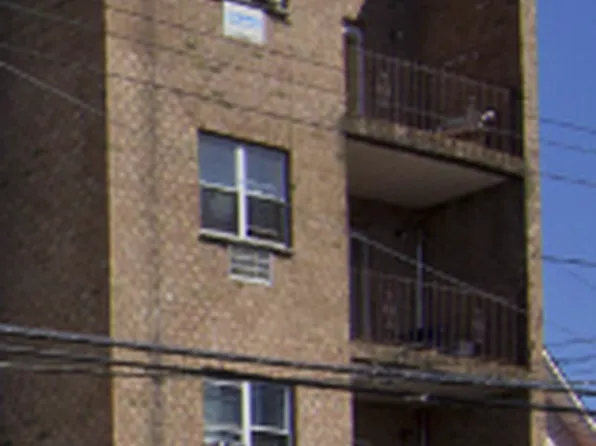 869 E 217th St, Bronx, NY