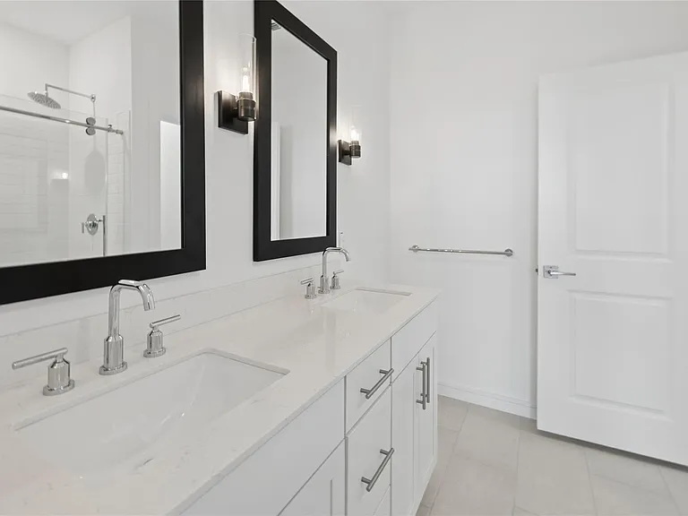 8434 Tranquil Bay Ct — Photo 2