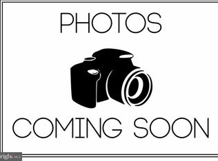 16 Indian Red Rd, Levittown, PA 19057