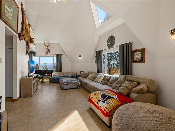5th image of 1528 Morton Way