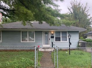 37 W 142nd St, Dixmoor, IL 60426
