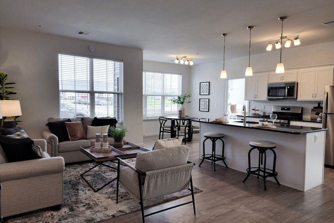 Legacy Floor Plan - Living Room & Kitchen