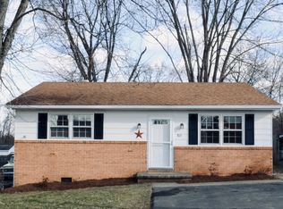 815 Gardner St, Waynesboro, VA 22980