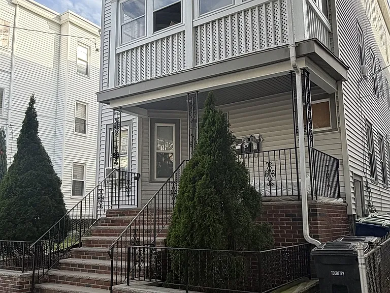 76 Conwell Ave — Photo 11