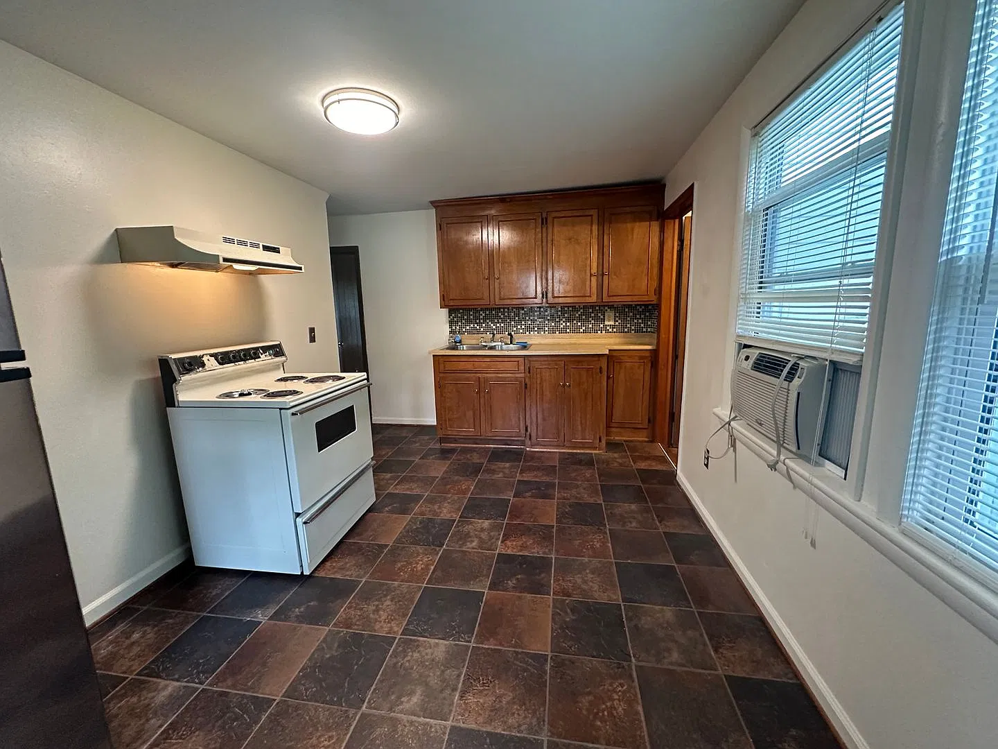 Apartment located in Evington close to 29 and Yelllowbranch — Photo 4