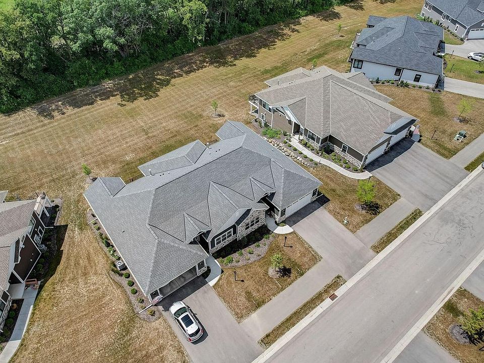 1st image of 20080 Overstone DRIVE #39-1