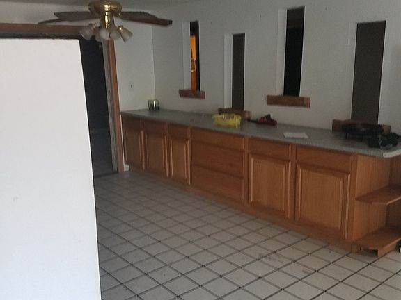 3rd image of 1615 N 56th Ln