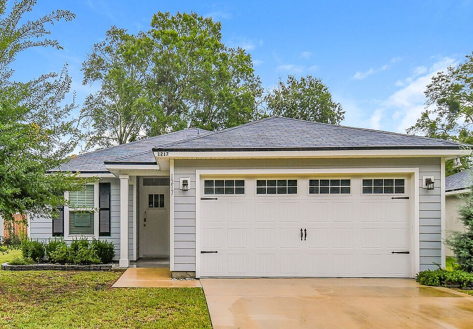 1st image of 1217 Sarahs Landing Dr