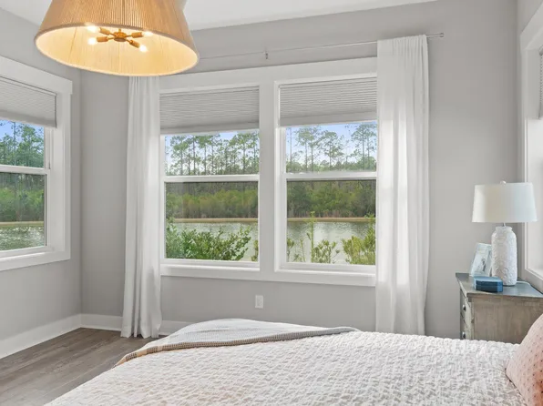 93 Pennekamp Ln, Inlet Beach, FL 32461