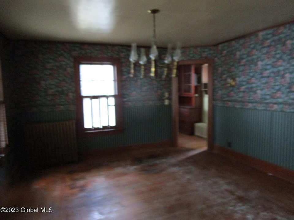 54 S Main Street, Mechanicville, NY 12118 Zillow